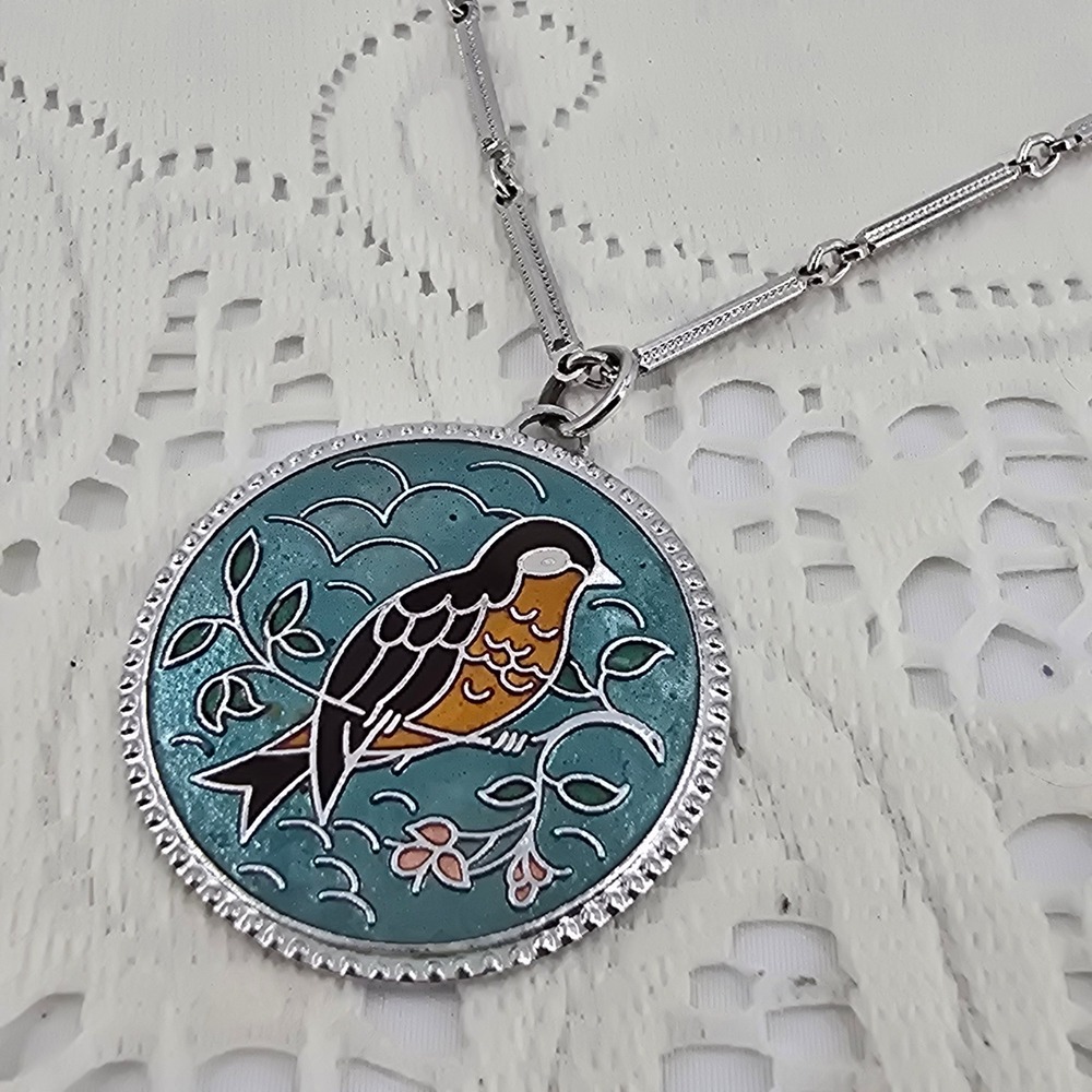 Vintage Sarah Coventry Enamel Bird Pendant Necklace Silver Tone Bar Link Chain